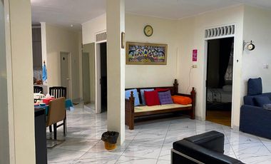 Villa Impian! Nyaman dan Asri Siap Huni di Kota Bunga Cipanas