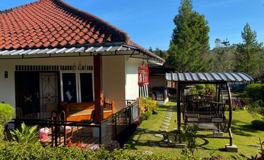 Villa Impian! Nyaman dan Asri Siap Huni di Kota Bunga Cipanas