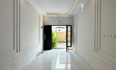 RUMAH BARU MODERN MINIMALIS DEKAT AKSES TOL DI JAGAKARSA