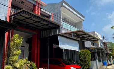 Rumah Nyaman 2 Lantai Lokasi Dekat Kota Cianjur