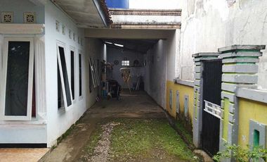 Rumah Hunian, Dekat Pusat Kota Cianjur
