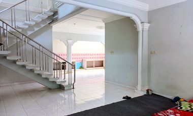 Hot Listing Rumah Murah, Luas, 2 Lantai Di Pusat Kota Cianjur