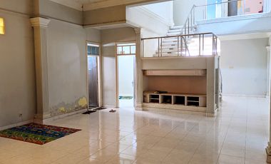 Hot Listing Rumah Murah, Luas, 2 Lantai Di Pusat Kota Cianjur