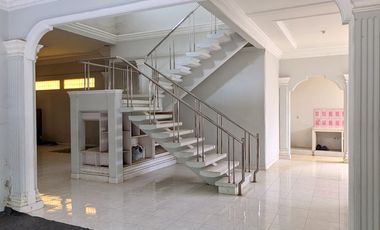 Hot Listing Rumah Murah, Luas, 2 Lantai Di Pusat Kota Cianjur