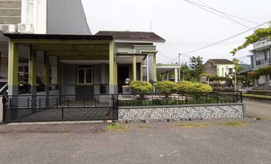 Rumah Minimalis Siap Huni Sejuk Nyaman dan Terawat, Dekat Pusat Kota