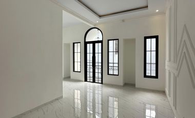 RUMAH BARU MEWAH DALAM TOWNHOUSE DI JAGAKARSA