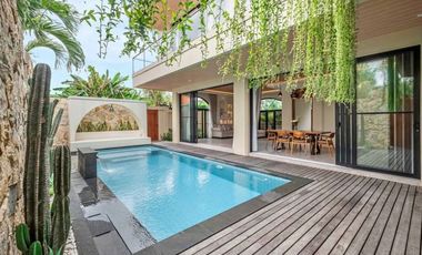 VILLA MEDITERRANIAN UBUD BALI