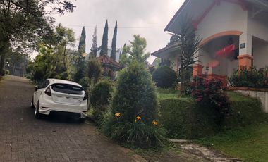 Cepat Villa Nyaman Siap Huni Lokasi Strategis di Lotus Puncak