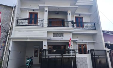 Rumah baru American style gentan