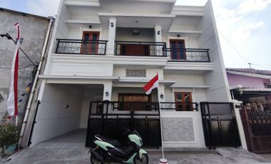 Rumah baru American style gentan