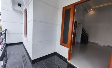 Rumah baru American style gentan