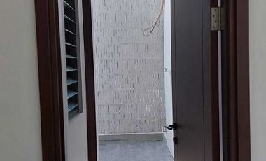 Di Sewakan Rumah Di Sumarecon Bogor  Untuk Pine wood