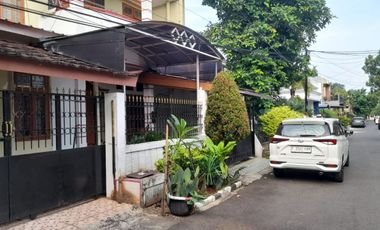 MURAH MEWAH !! Luas 150 Rumah Billymooon Pondok Kelapa Jakarta Timur