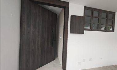 SE VENDE CASA EN SAN FRANCISCO