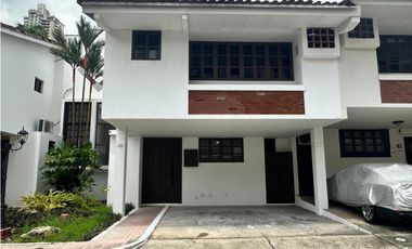 SE VENDE CASA EN SAN FRANCISCO