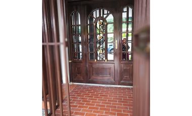 VILLA DE LAS FUENTES I / 400M / 4 HABITACION / AMPLIO PATIO TRASERO JC