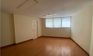 LA LOCERA / GALERA / 4000M2 / OFICINAS / ANDEN / YH