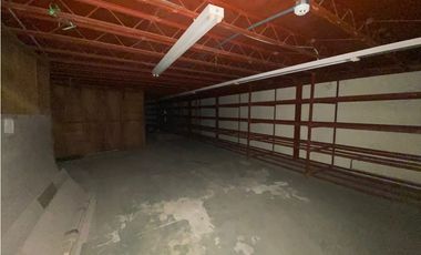 LA LOCERA / GALERA / 4000M2 / OFICINAS / ANDEN / YH