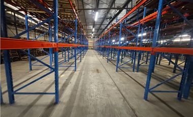 LA LOCERA / GALERA / 4000M2 / OFICINAS / ANDEN / YH