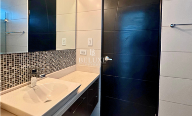 VENDO APARTAMENTO DE PLAYA AMOBLADO  PH OCEAN WAVES, NUEVA GORGONA (P)