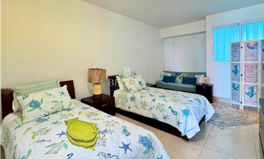 VENDO APARTAMENTO DE PLAYA AMOBLADO  PH OCEAN WAVES, NUEVA GORGONA (P)