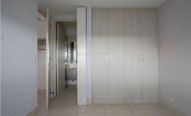 REMATE , VENTA DE APARTAMENTO EN BETANIA , PH SKY POINT.