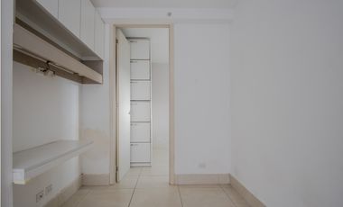 REMATE , VENTA DE APARTAMENTO EN BETANIA , PH SKY POINT.