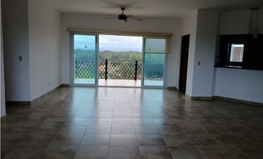 CHAME / CORONADO / 288M / 3HABITACIÓN / 2 BAÑOS  / CLUB DE GOLF AG