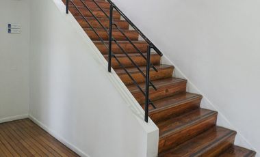 Oficina en Arriendo – Av. Andrés Bello / Bucarest