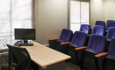 Oficina en Arriendo – Av. Andrés Bello / Bucarest