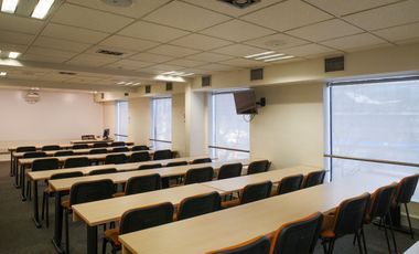 Oficina en Arriendo – Av. Andrés Bello / Bucarest