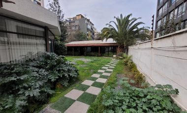 Arriendo Terreno comercial en Pocuro – Providencia
