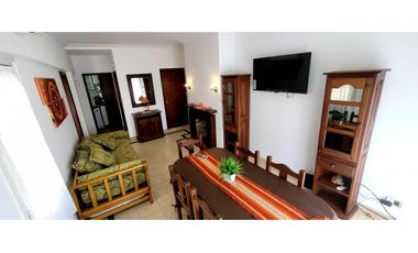 Muy lindo depto con balcón en excelente ubicación.