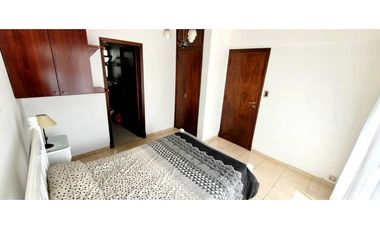 Muy lindo depto con balcón en excelente ubicación.