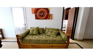 Muy lindo depto con balcón en excelente ubicación.