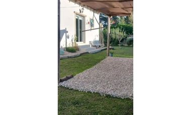 CASA 2 AMBIENTES BARRIO ACANTILADOS