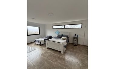 VENTA-CASA LOFT A ESTRENAR EN VILLA ANIMI+PILETA-LA GRANJA