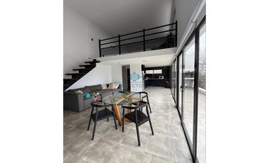 VENTA-CASA LOFT A ESTRENAR EN VILLA ANIMI+PILETA-LA GRANJA