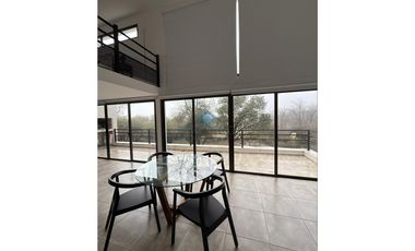 VENTA-CASA LOFT A ESTRENAR EN VILLA ANIMI+PILETA-LA GRANJA