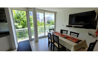 Moderno depto de 2 amb con balcón zona centro.