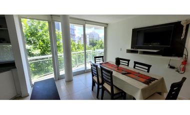 Moderno depto de 2 amb con balcón zona centro.