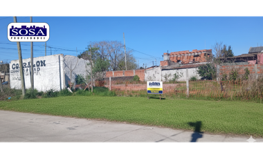 3 Lotes juntos en G. Catan Calle: Balboa esquina La Bastilla