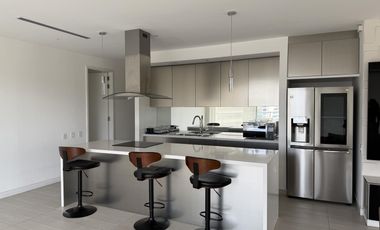 Departamento de 3 dormitorios en renta en el prestigioso Edificio YOO.