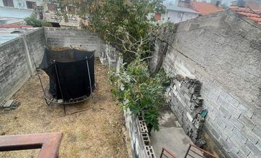 Casa en venta c/ cochera en Lujan