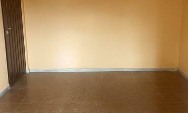 Casa en venta c/ cochera en Lujan