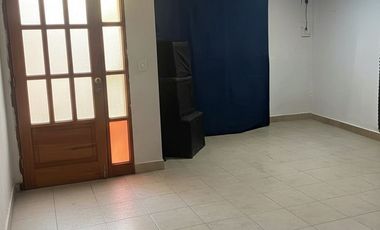 Casa en venta c/ cochera en Lujan
