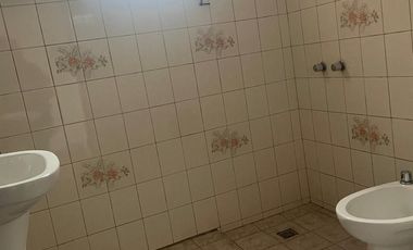 Casa en venta c/ cochera en Lujan
