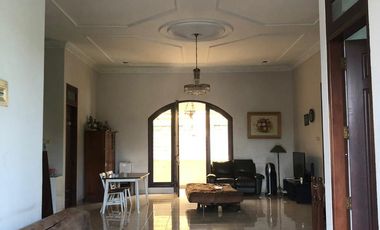 Dijual Rumah Luas Lokasi Jl. Erlangga Tengah Semarang