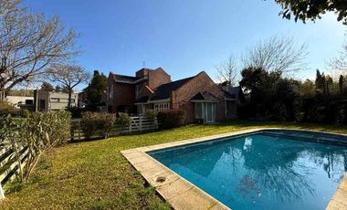 Casa en venta en El Pato Country Club