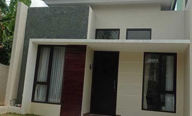 RUMAH MEWAH SATU LANTAI DI CLUSTER EMERALD GARDEN TEMBALANG